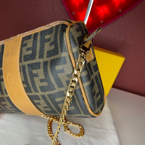 Vintage Fendi Zucca Crossbody - Picture 8 of 11